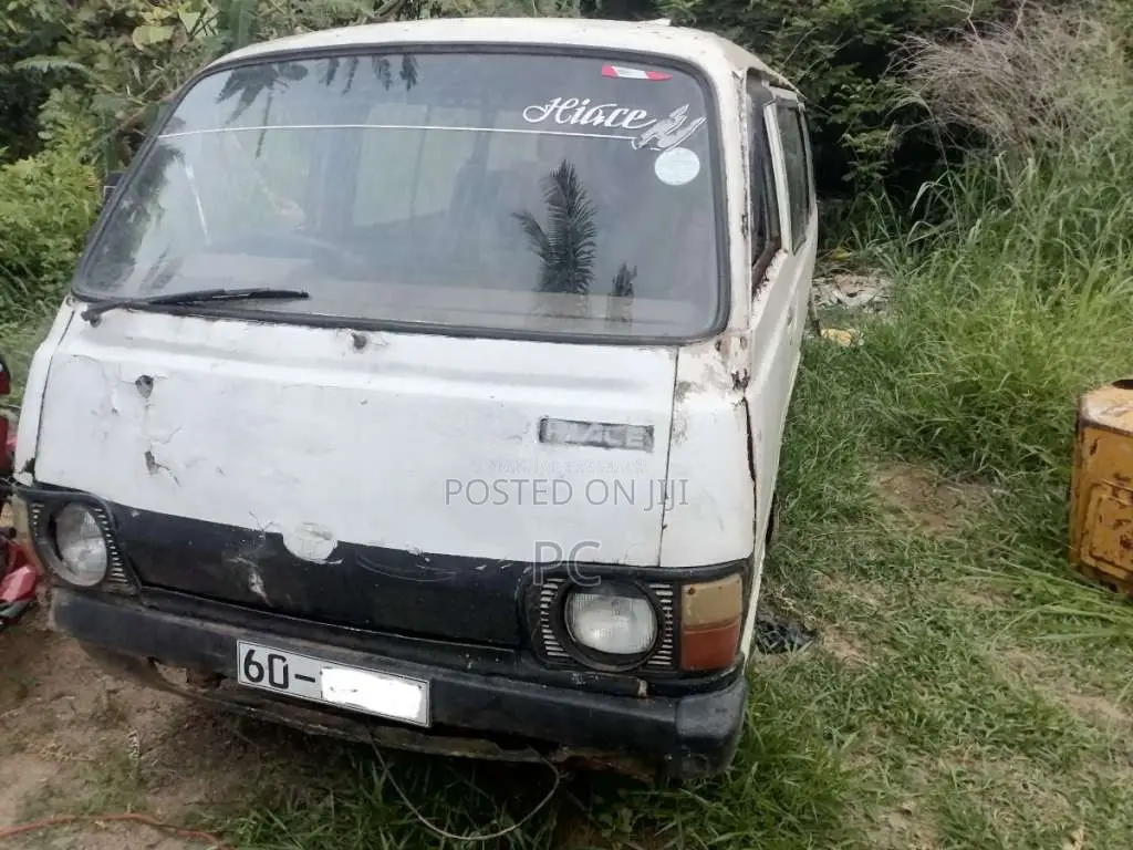 Toyota HIACE 1981 Van (Used)
