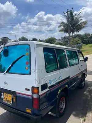 Toyota HIACE LH51 1987 Van (Used)