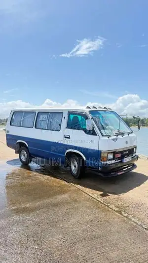 Toyota Shell 1996 Van (Used)