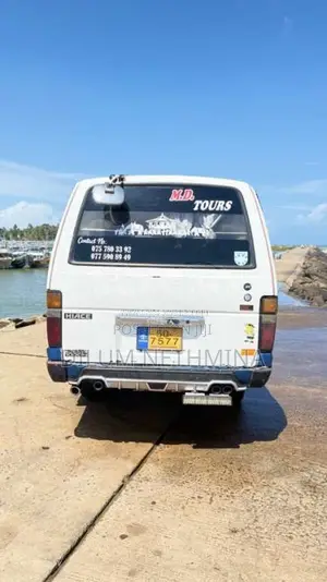 Toyota Shell 1996 Van (Used)