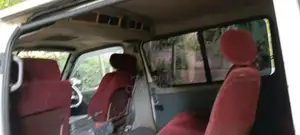 Toyota Dolphin 1998 Van (Used)