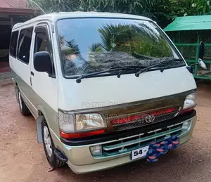 Toyota Dolphin 1990 Van (Used)