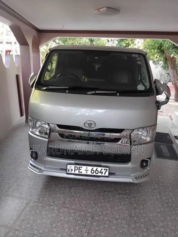Toyota KDH 2006 Van (Used)