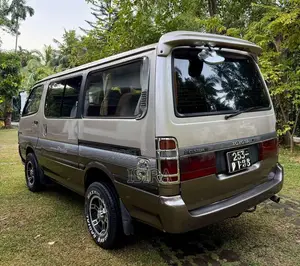 Toyota Dolphin 103 1994 Van (Used)