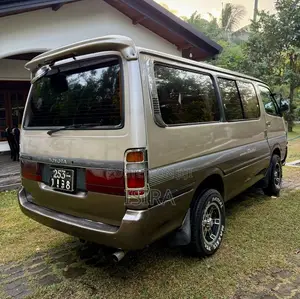 Toyota Dolphin 103 1994 Van (Used)
