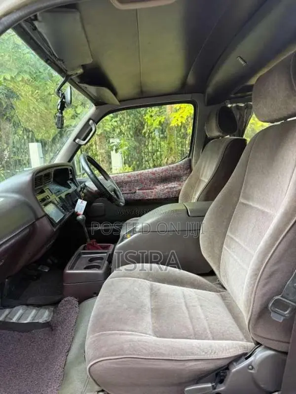 Toyota Dolphin 103 1994 Van (Used)