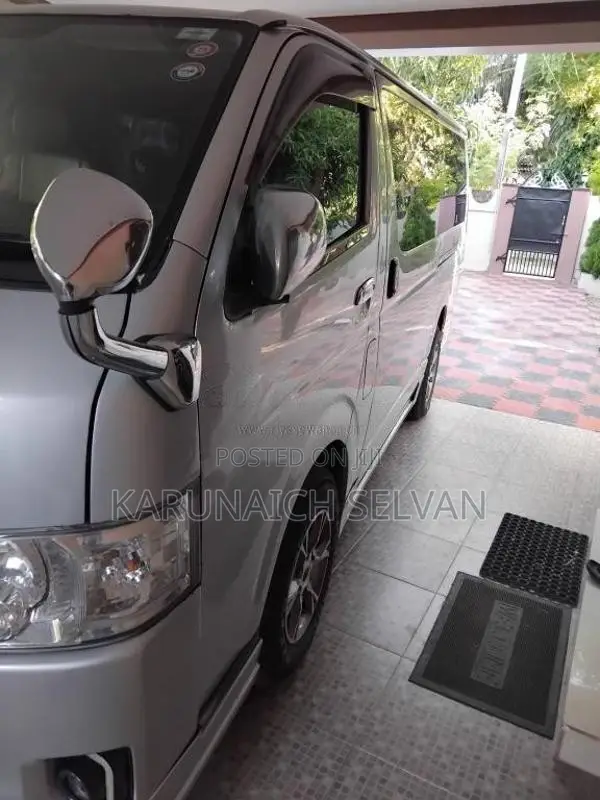 Toyota KDH 2006 Van (Used)