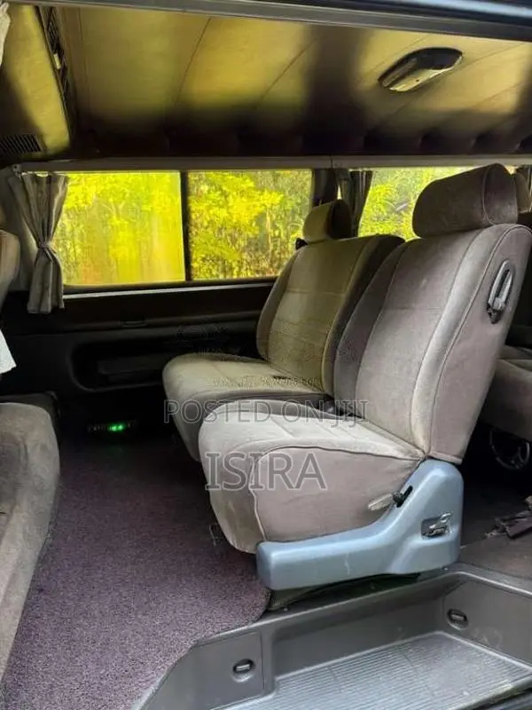 Toyota Dolphin 103 1994 Van (Used)