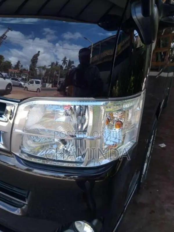Toyota KDH Super Gl Prime Selection 201 2013 Van (Used)