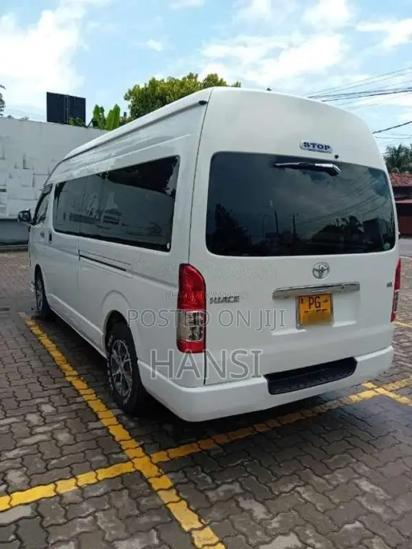 Toyota KDH221 2015 Van (Used)