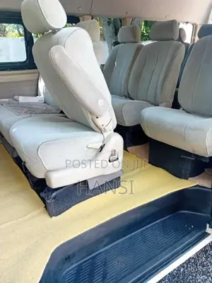 Toyota KDH221 2015 Van (Used)