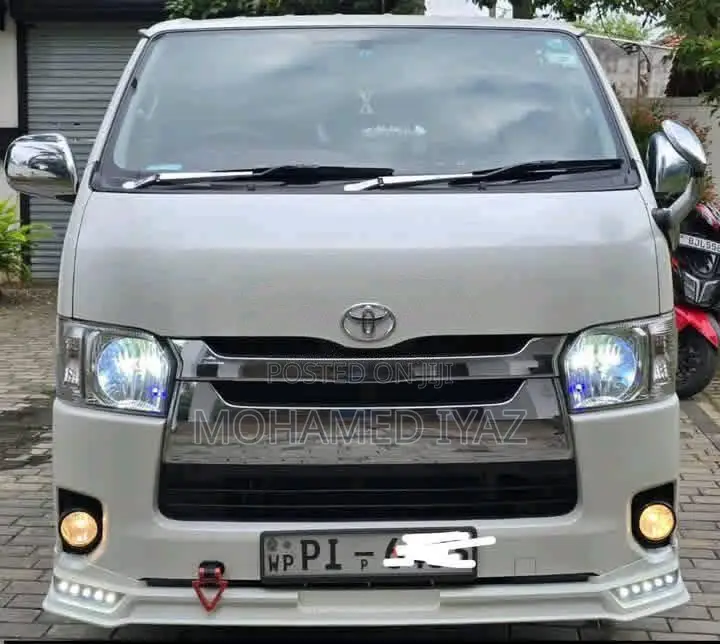 Toyota KDH TRH SUPER GL 2015 Van (Used)