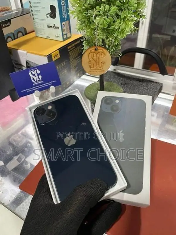 Apple iPhone 13 128GB A12 (Used)