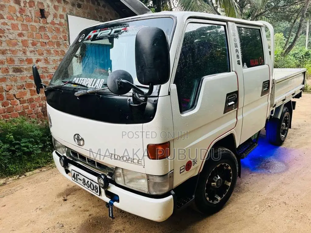 Toyota CrewCab 1986 Crew Cab (Used)