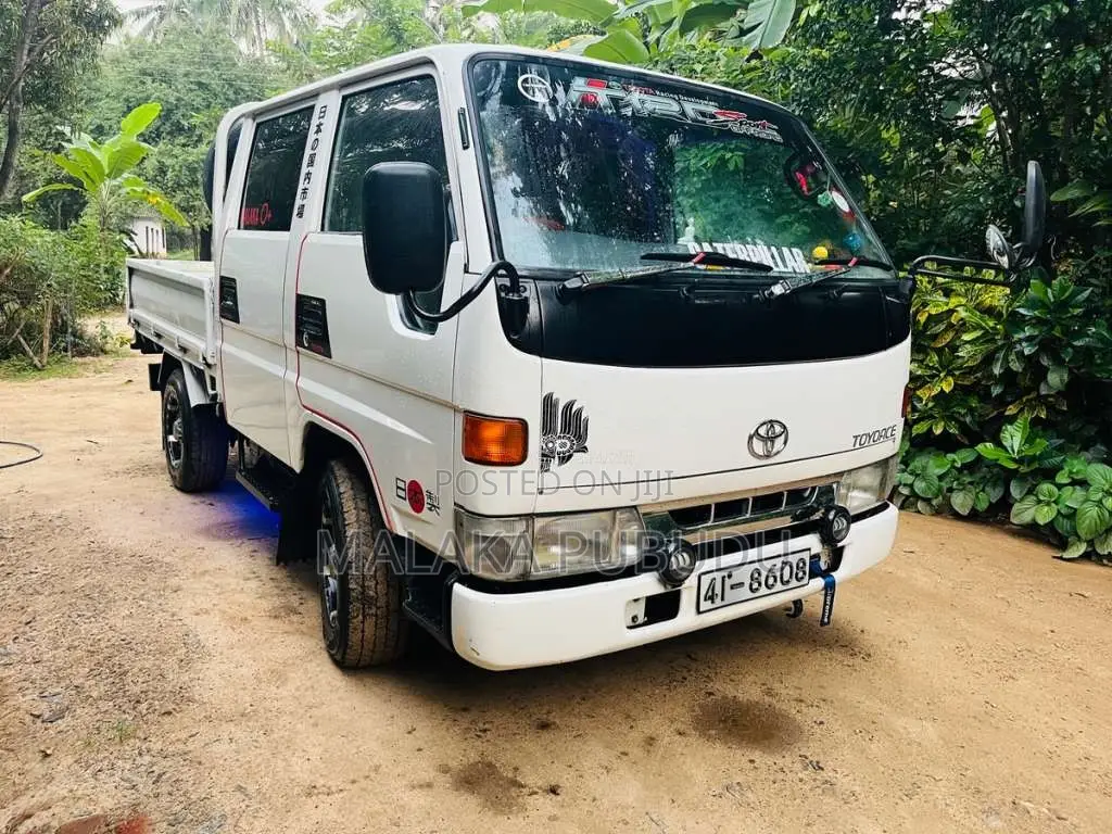 Toyota CrewCab 1986 Crew Cab (Used)