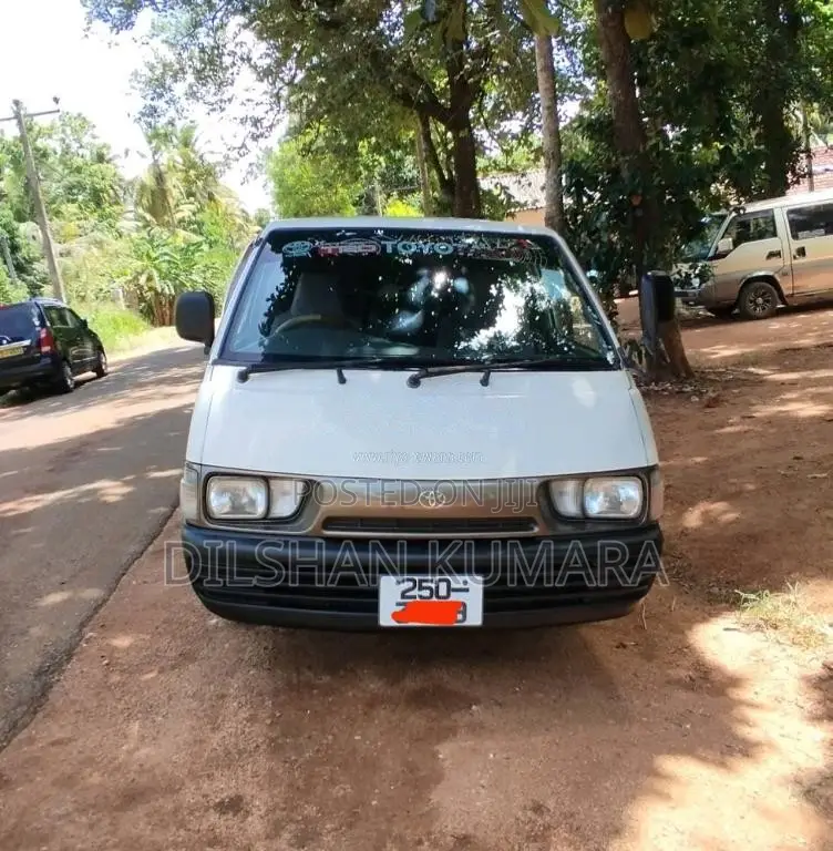 Toyota Lotto 1992 Van (Used)