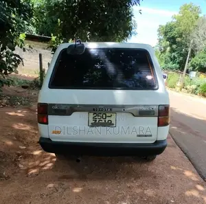 Toyota Lotto 1992 Van (Used)