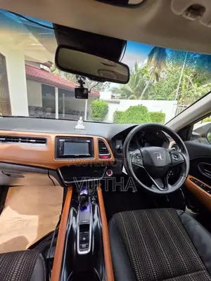 Honda Vezel Z Orange 2014 SUV (Used)