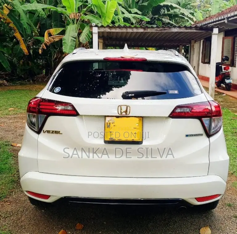 Honda Vezel 2014 SUV (Used)