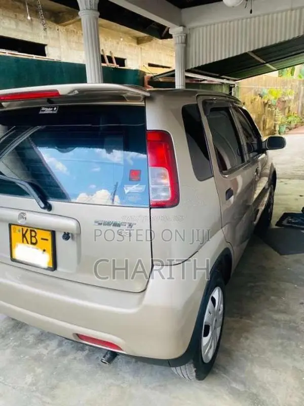 Suzuki Swift Center Antenna 2006 Car (Used)