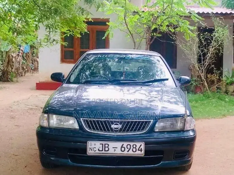 Nissan FB15 2004 Car (Used)