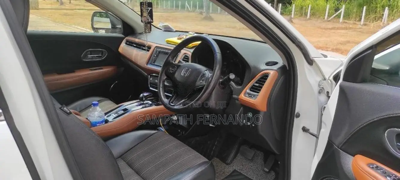 Honda Vezel 2014 SUV (Used)