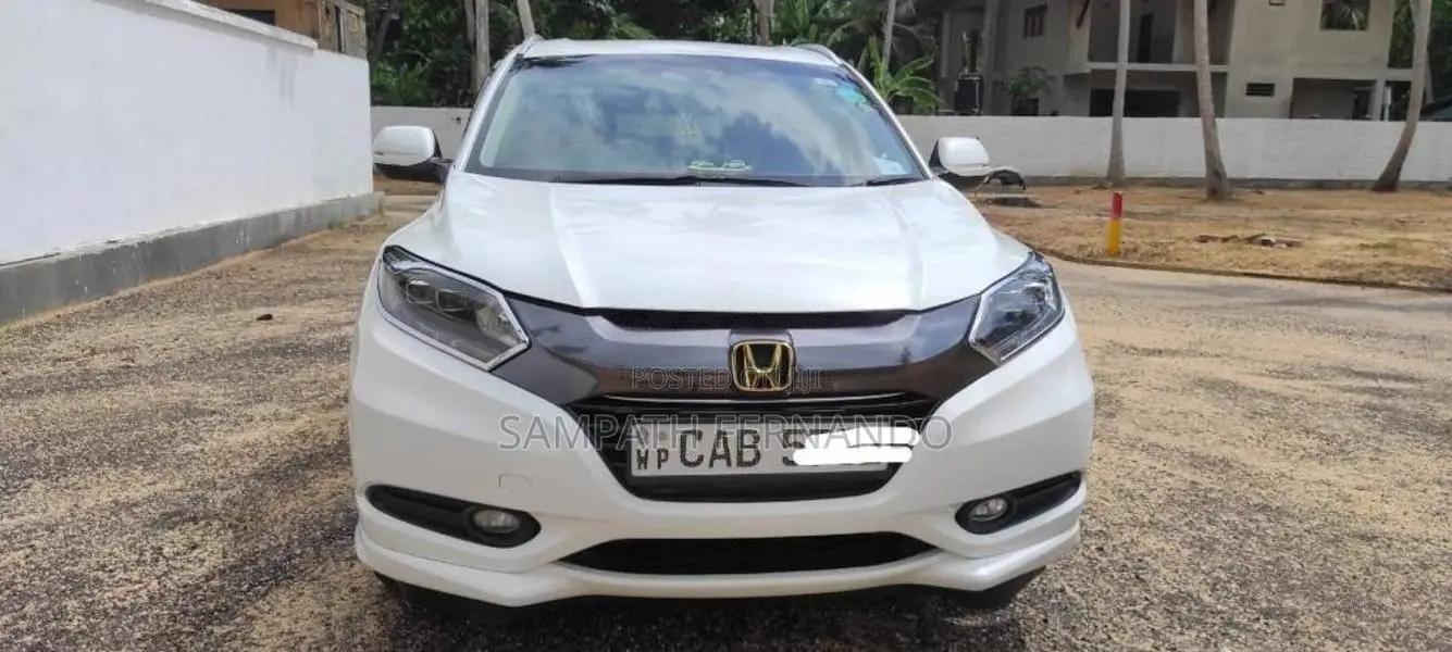 Honda Vezel 2014 SUV (Used)