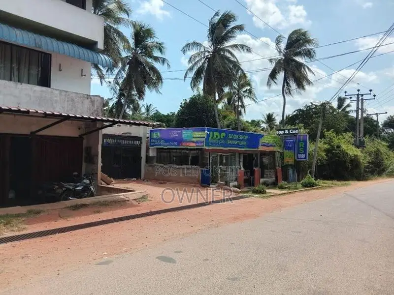 අනුරාධපුර පූජා නගරයේ අගනා ඉඩමක් විකිණීමට