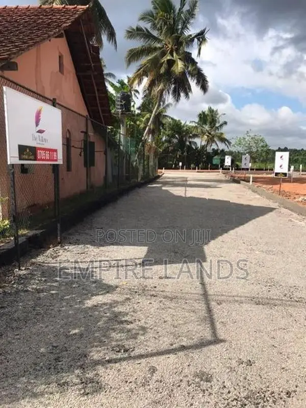 Land for Sale in Batagama Road Kandana Gated Community