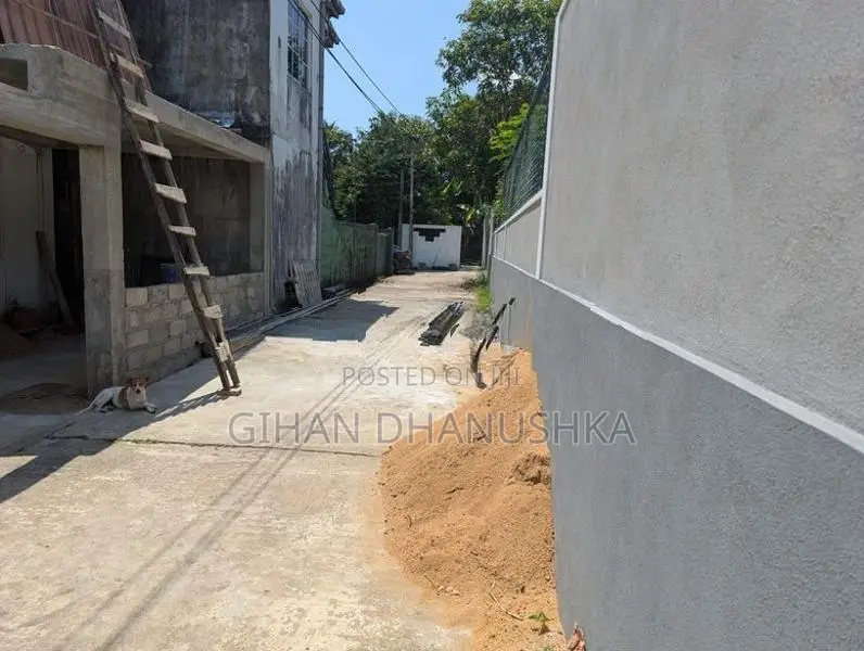Land for Sale in Meegoda