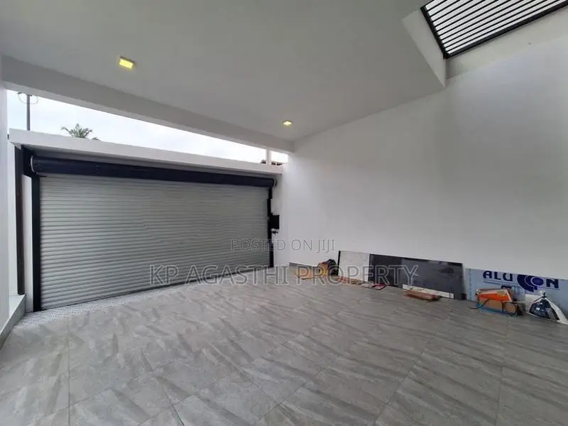 Modern House for Sale in Battaramulla