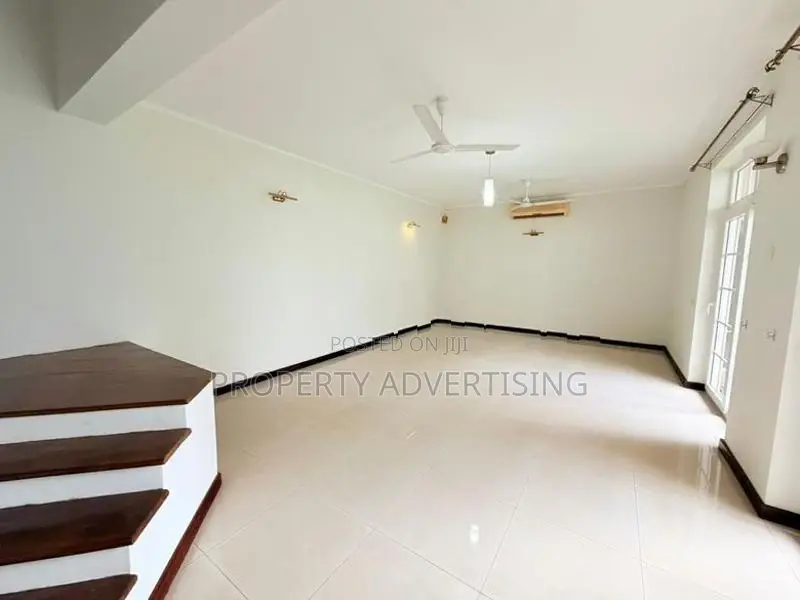Colombo 05 Luxury House for Sale in prime location