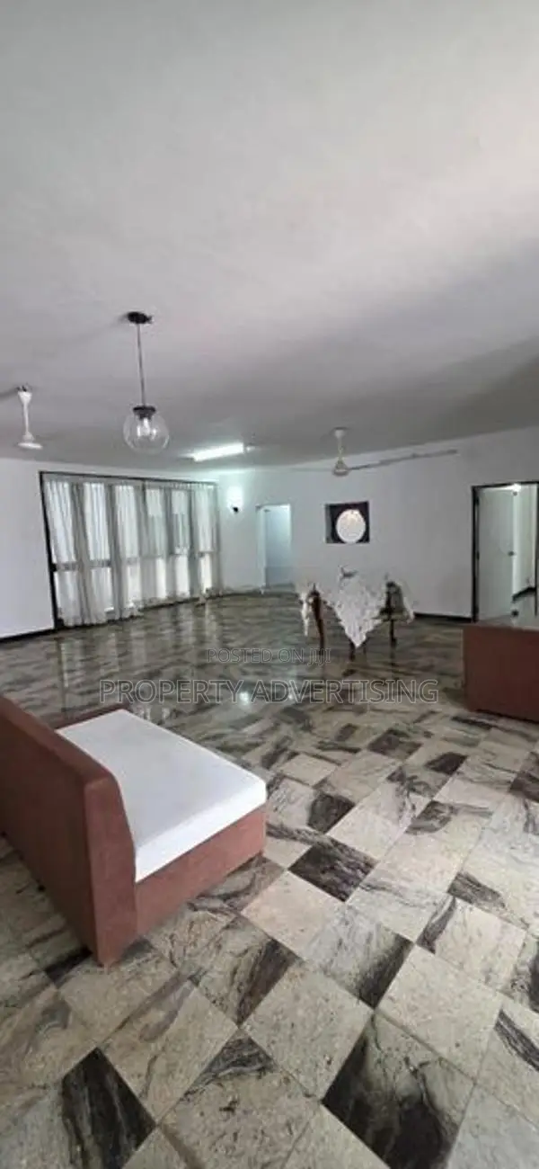 2 Storey House for Rent in Colombo 8