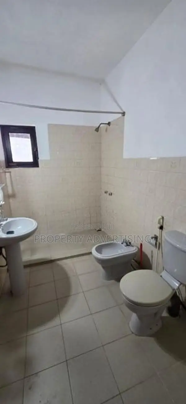 2 Storey House for Rent in Colombo 8