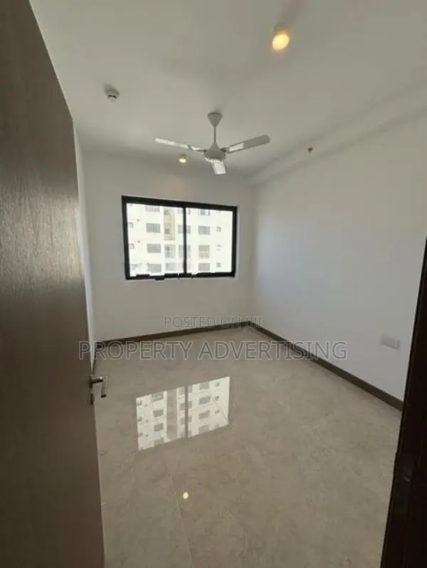 Marina Square 3 BR Apartment For Sale in Colombo 15 Port View