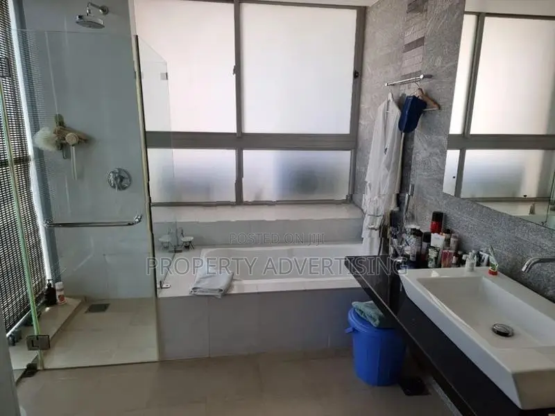 Emperor - Luxury Apartment for Rent in Colombo 3