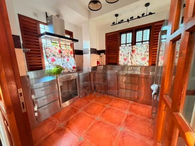 Colombo 07 Higly Residential Location Super Luxurious House For Sale