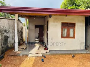 Newly Build Single Storey House for Sale in Piliyandala