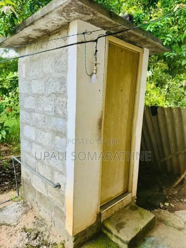 Coconut Land with House for Sale in Kekirawa