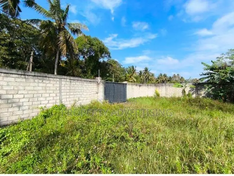 Prime Development Land for Sale in Katunayake