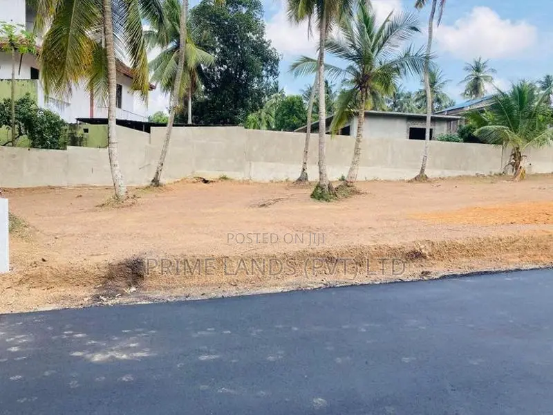 Land for Sale in Kandana