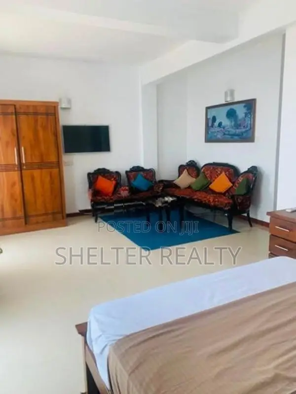 Spacious 3 Bedroom Apartment for rent in Colombo 6