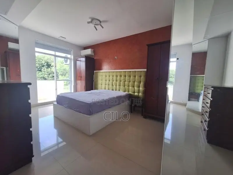 2 Bedrooms Furnished Apartment at Colombo 5 Rent