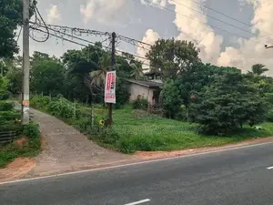 Kadawatha Imbulgoda Kandy Road Face Land