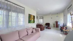 House for Rent – Thalakotuwa Gardens, Colombo 05