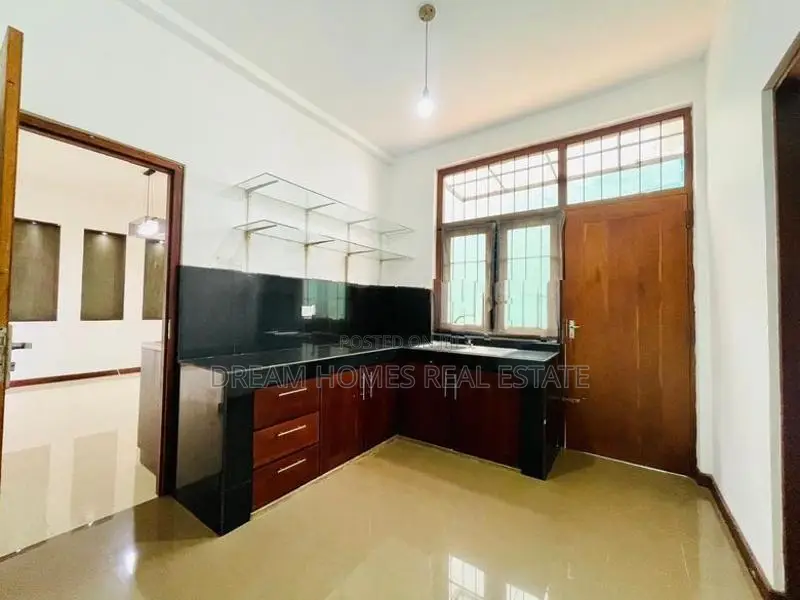 Modern Architect-Designed Luxury House for Sale – Wickramasinghepura