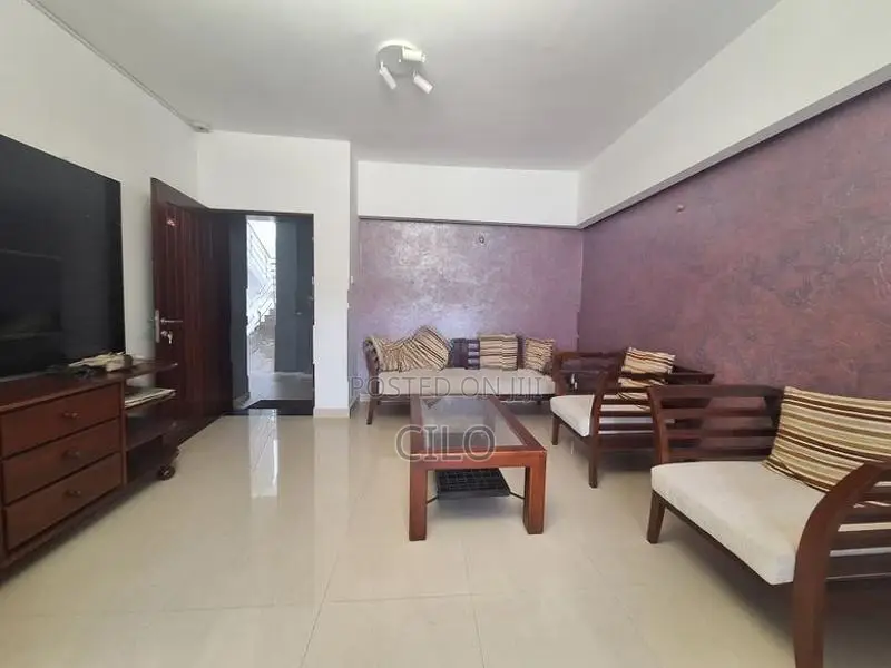 2 Bedrooms Furnished Apartment at Colombo 5 Rent