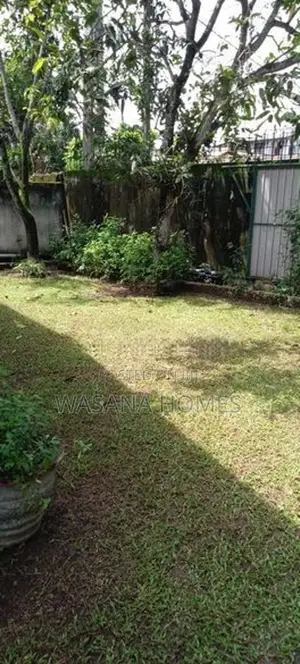 Neat House for Sale Boralasgamuwa