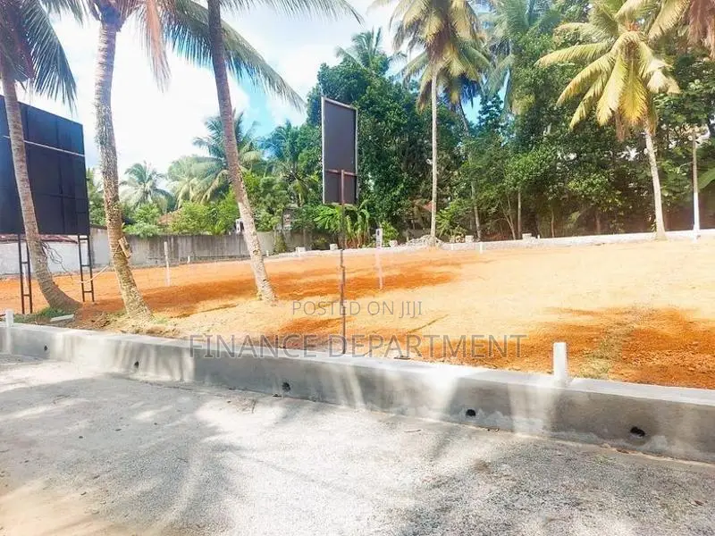 Peaceful Area Homagama Near to 138 Land For Sale In Galawilawatte