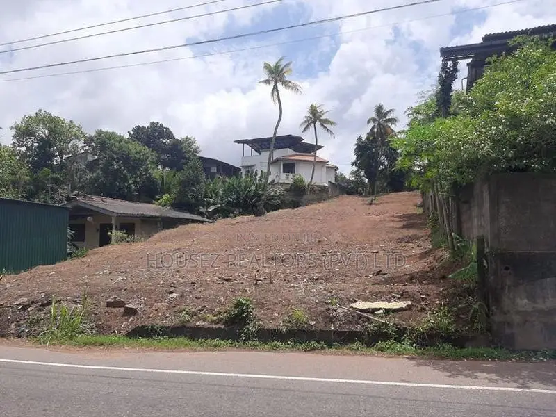 Prime Residential Land for Sale in Athurugiriya –facing Wanaguru Mawat